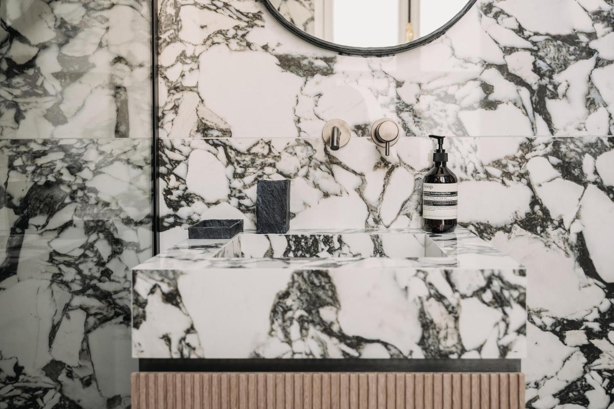 Highstay - Luxury Serviced Apartments - Louvre Париж Екстериор снимка