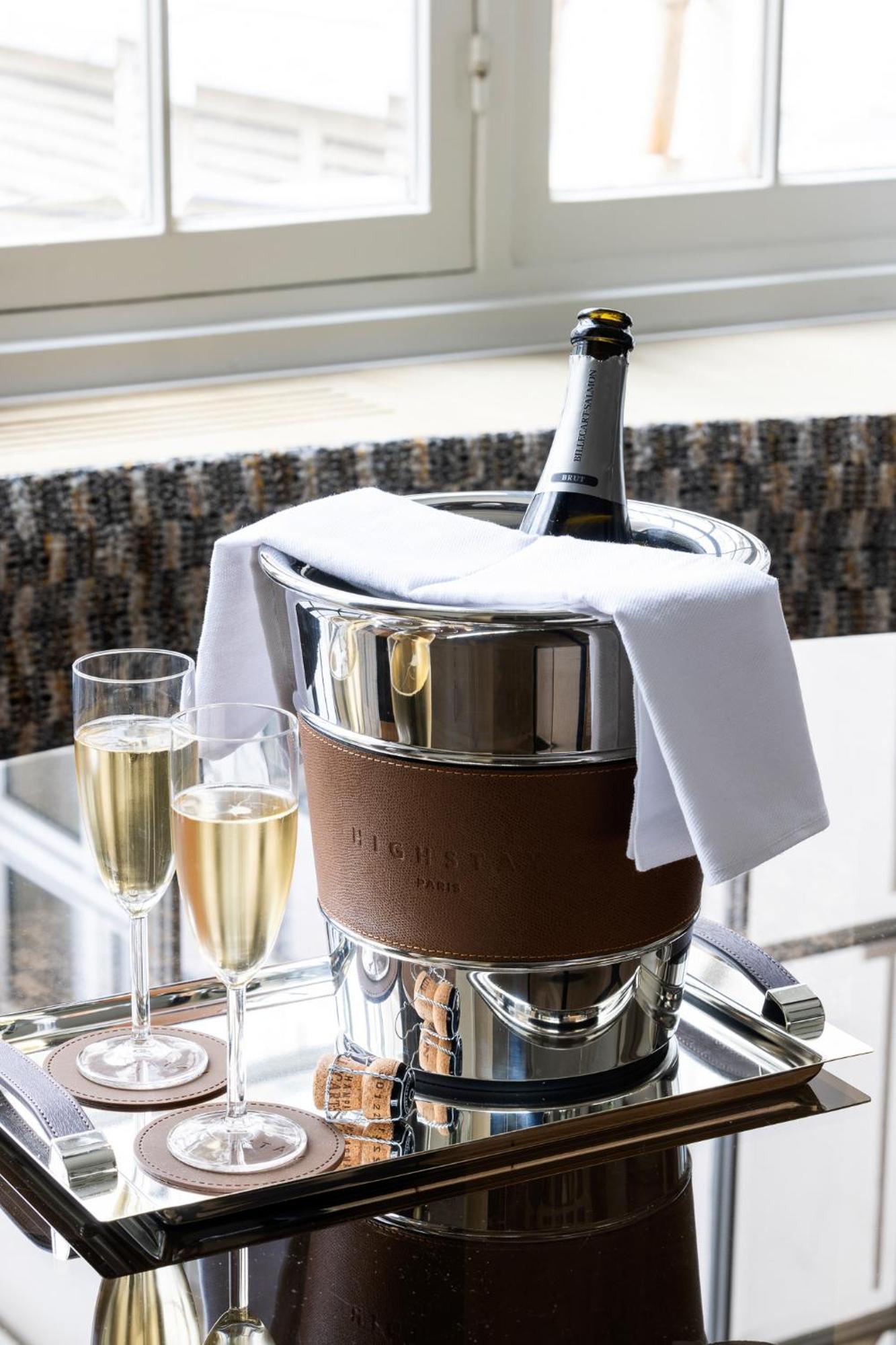 Highstay - Luxury Serviced Apartments - Louvre Париж Екстериор снимка